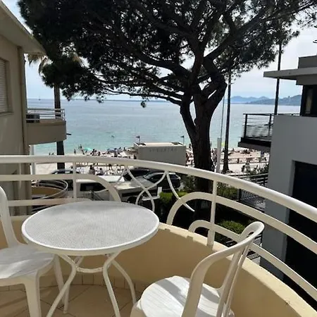 Provence-style Sea Across The Street * Antibes