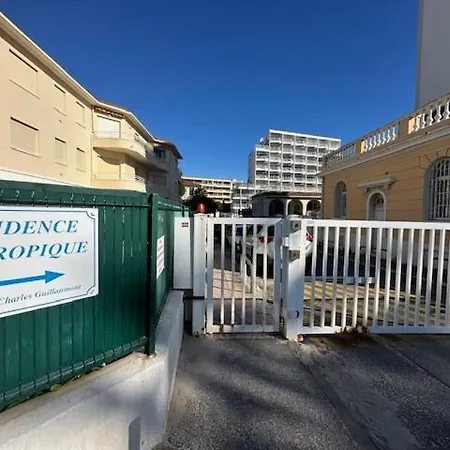 Appartement Provence-style Sea Across The Street Antibes